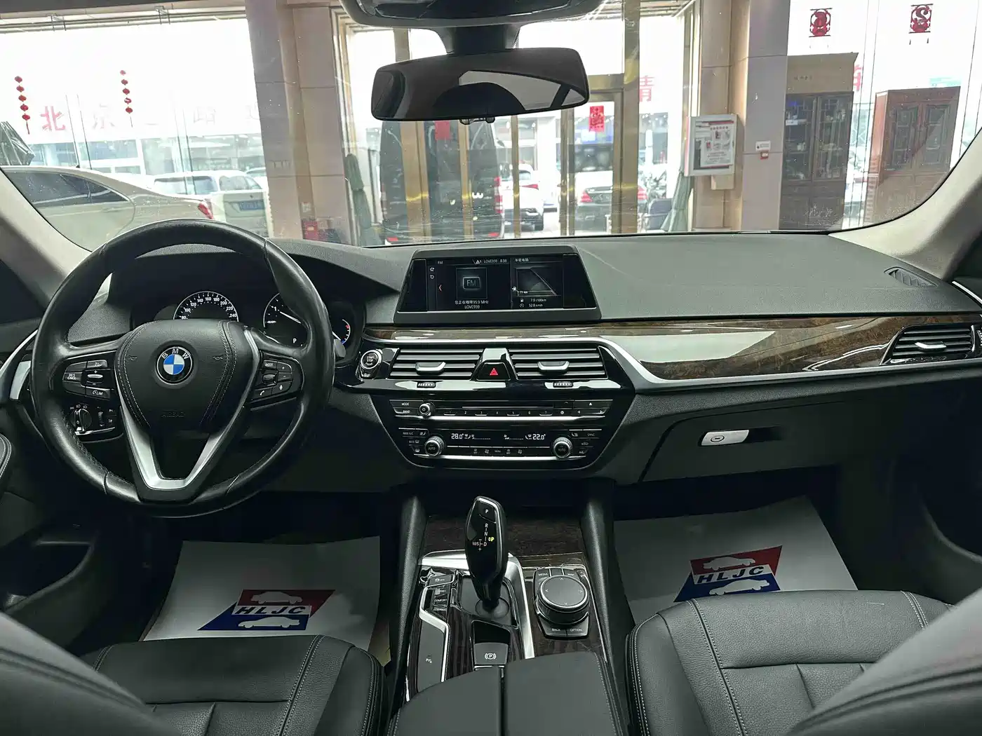 BMW 5 Series 2018 528Li Launch Special Edition фото 11