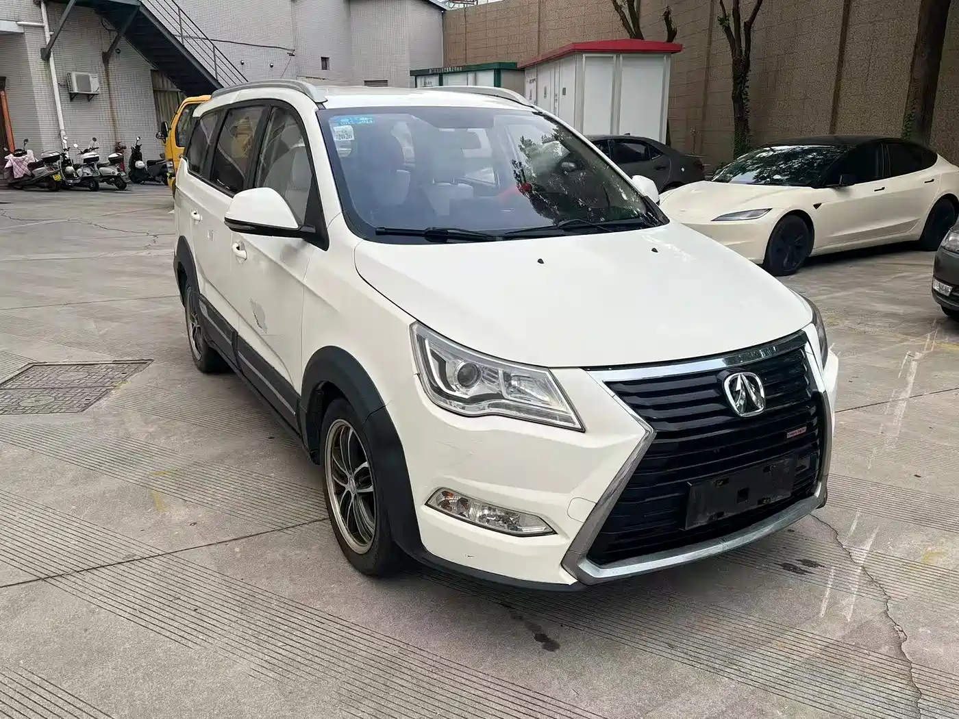 BAIC Weiwang BAW Weiwang M60 2018 2017 1.5L Manual Silver Edition