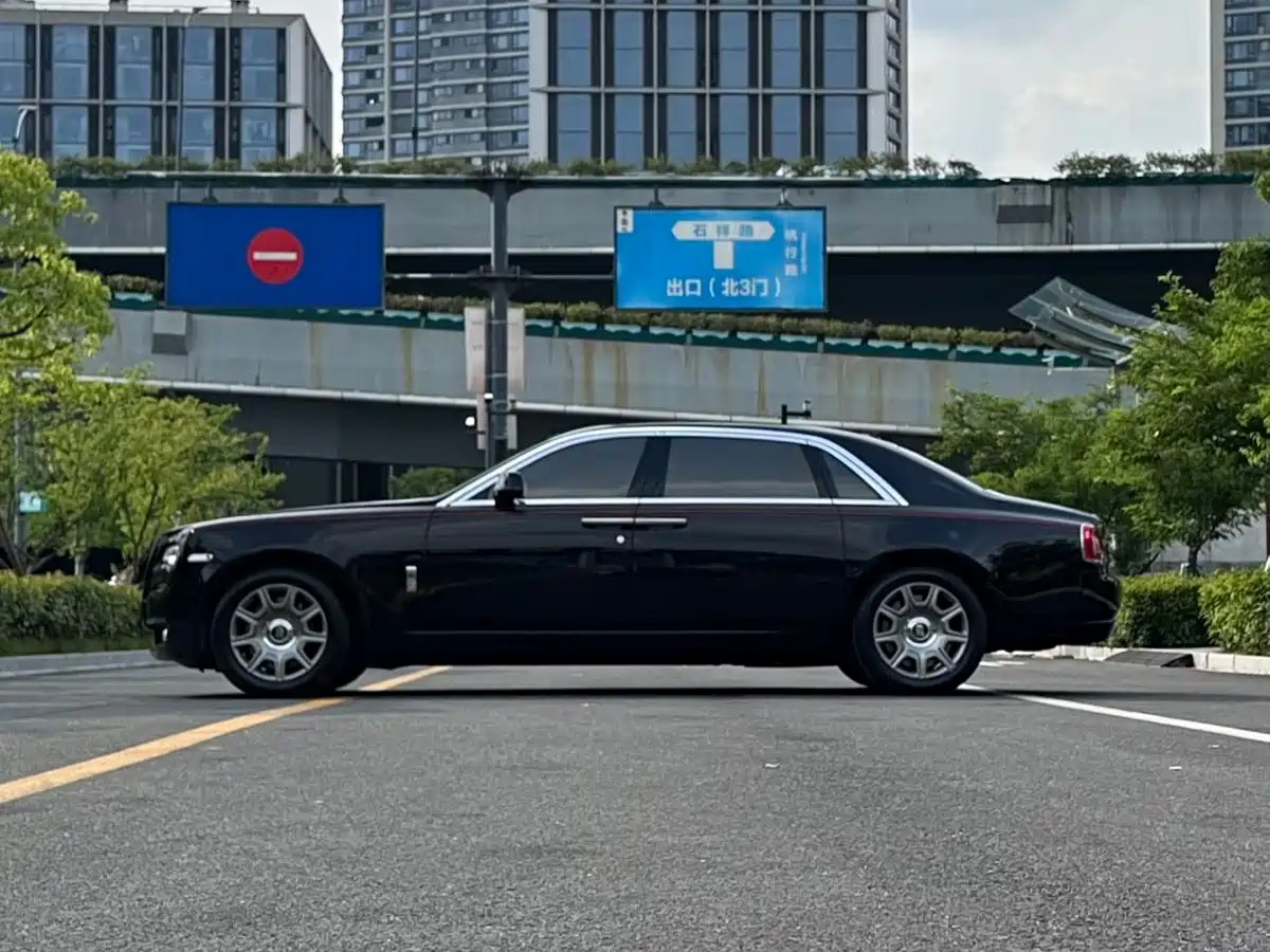Фото 5 - Rolls-Royce Ghost