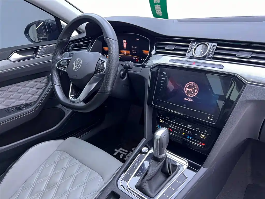 Volkswagen Magotan 2023 2 Million Units Anniversary Edition 330TSI DSG Leading Type фото 18