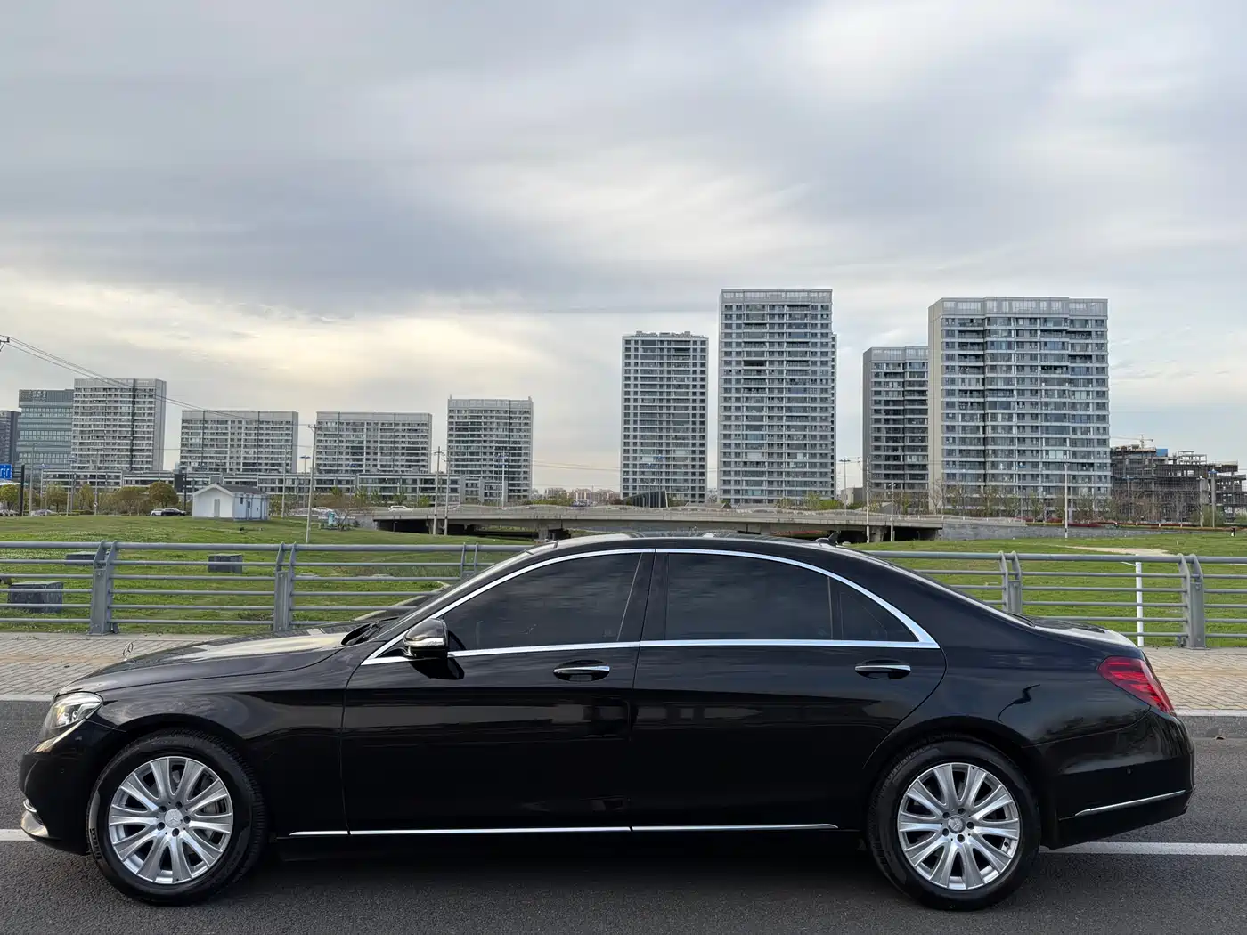 Mercedes-Benz S-Class 2016 S 320 L Luxury фото 5