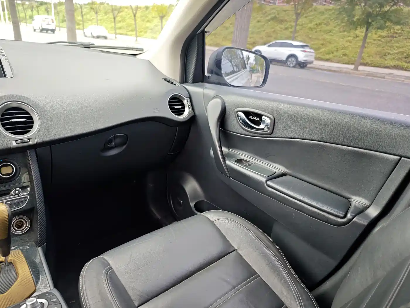 Renault Koleos (Import) 2012 2012 2.5L 4WD Luxury Navigation Edition