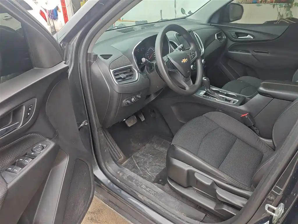 Chevrolet Equinox 2018 535T Automatic Frontier Edition фото 16