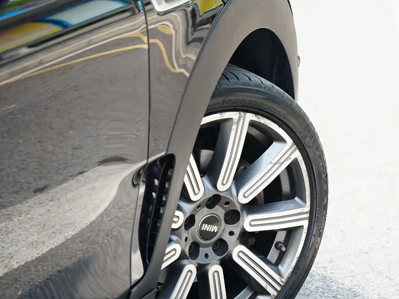 Фото 25 - MINI CLUBMAN