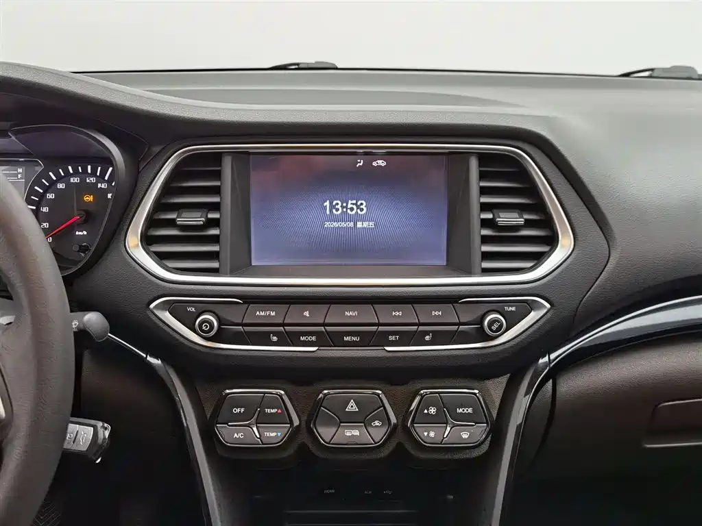 GAC Trumpchi Trumpchi GS4 2016 235T Manual Luxury Edition фото 12