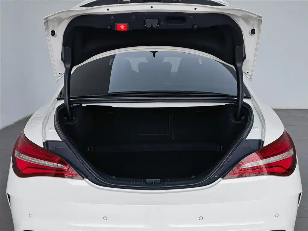 Mercedes-Benz CLA (Import) 2017 CLA 220 4MATIC фото 16