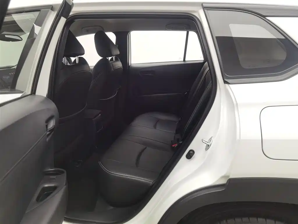 Toyota Frontlander 2024 2.0L CVT Elite Edition фото 15