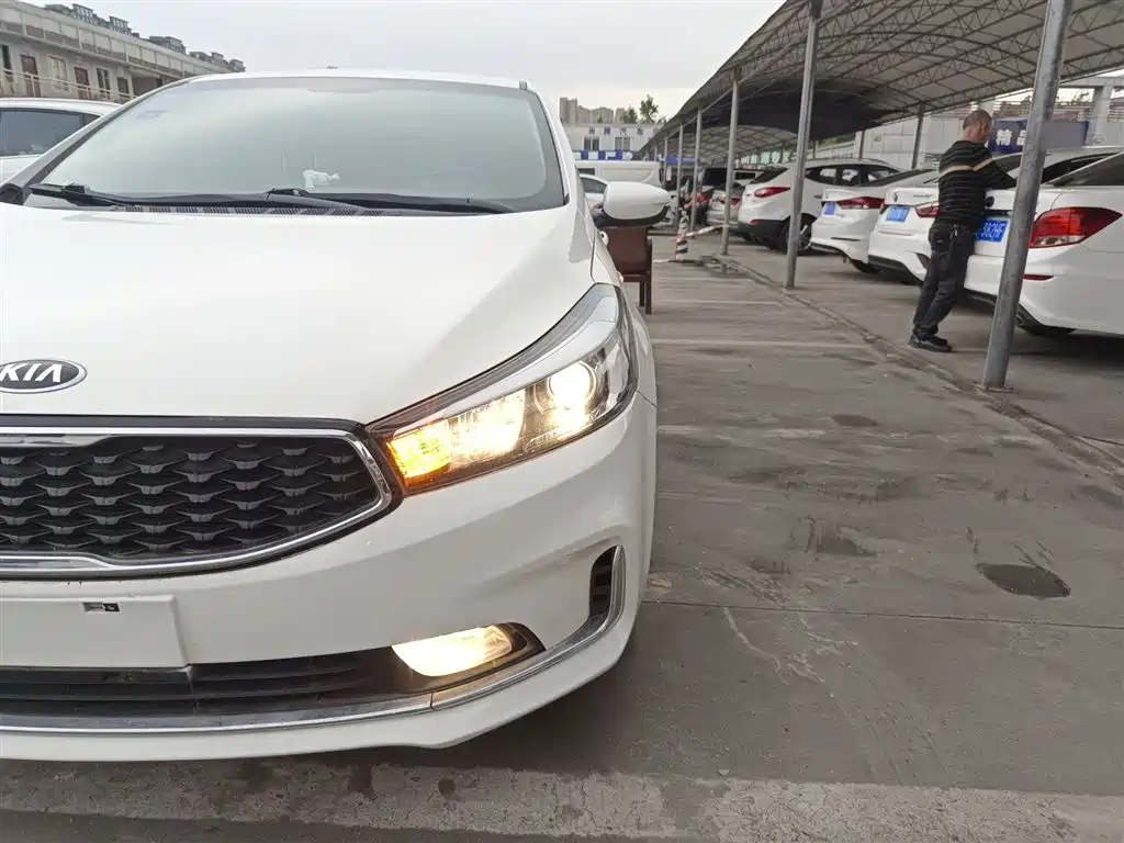 Kia K3 2017 1.6L Automatic 15th Anniversary Special GLS фото 24