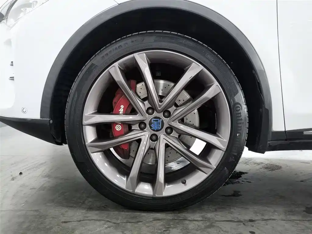 BYD Tang New Energy 2018 DM 2.0T AWD Smart Connection Enjoy Edition 7-Seater China V фото 17