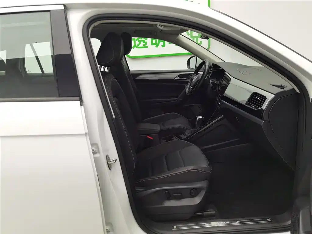 Volkswagen Tayron 2020 330TSI 2WD Luxury Smart Edition фото 23
