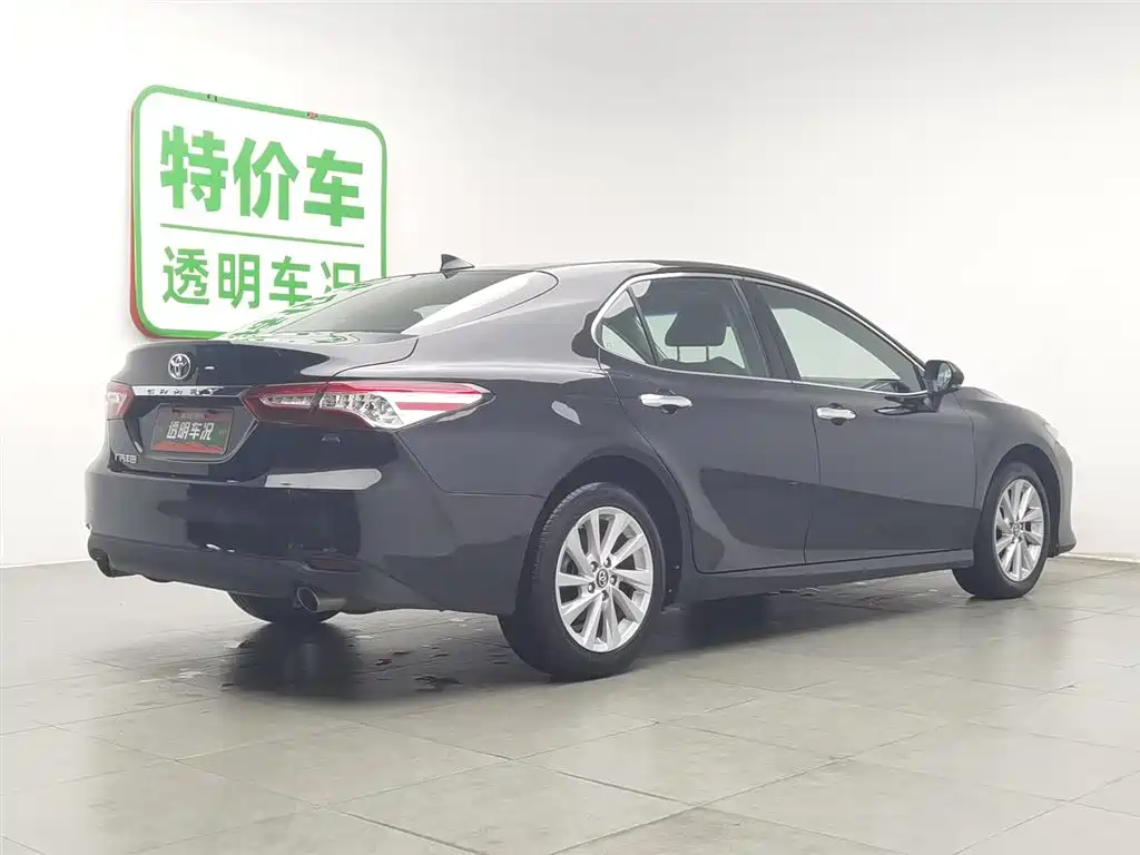 Toyota Camry 2021 2.0G Luxury Edition фото 2