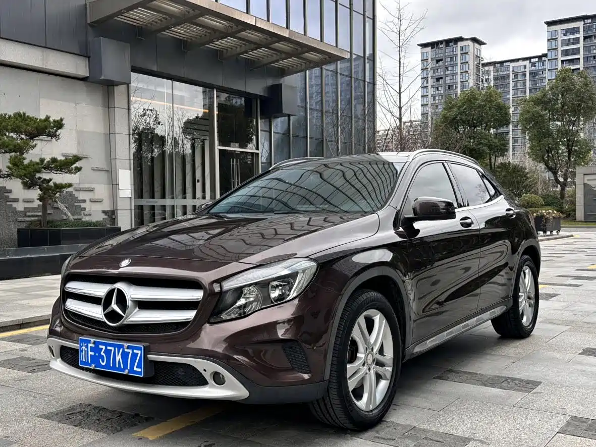 Mercedes-Benz GLA 2015 GLA 200 Dynamic