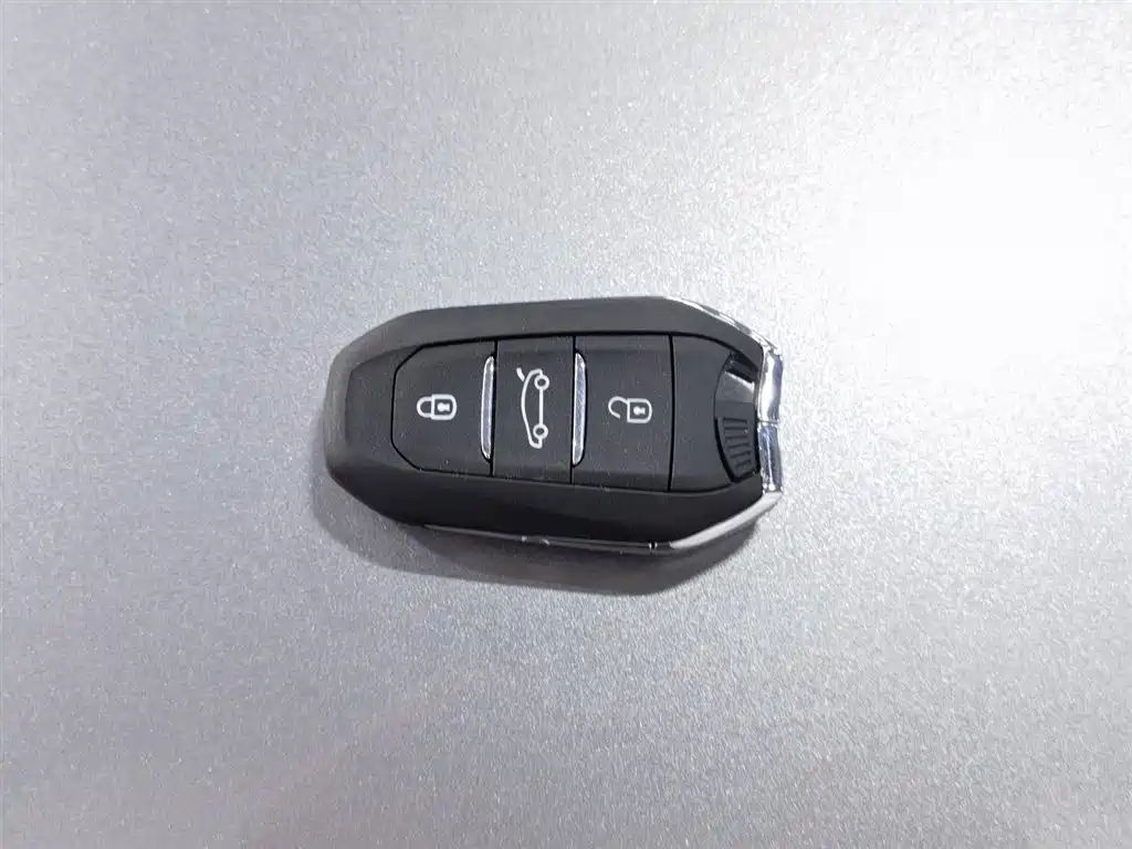 Peugeot 508 2021 508L 400THP PureTech Driving Control Edition фото 19