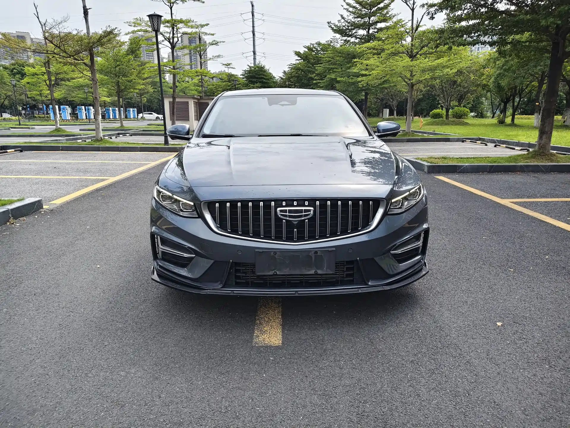 Фото 2 - Geely Preface