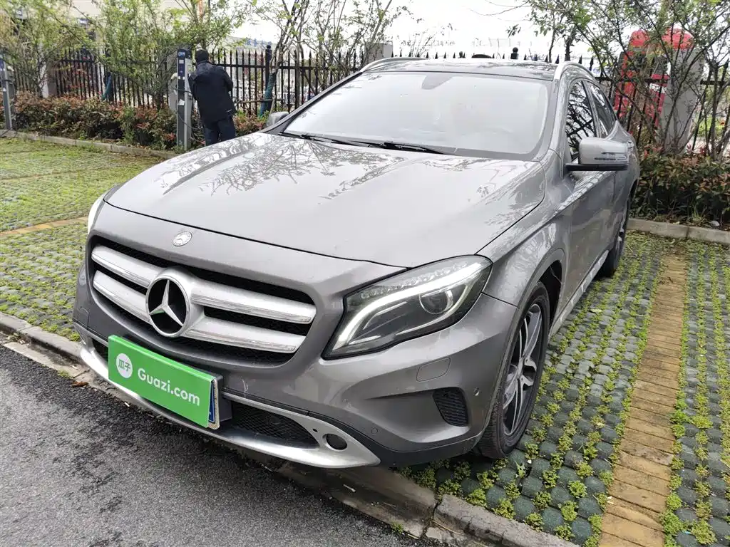 Mercedes-Benz GLA 2016 GLA 200 Fashion