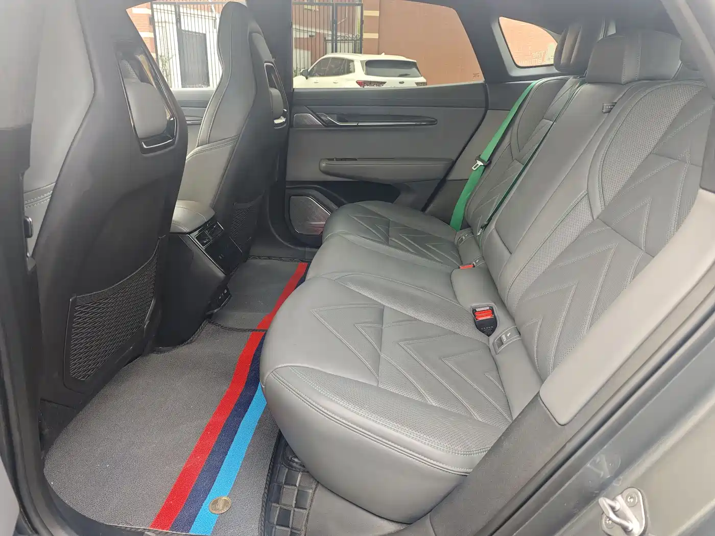 ZEEKR EXTREME KRYPTON 001