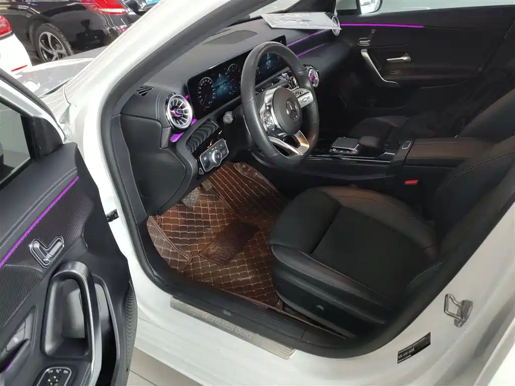Mercedes-Benz A-Class 2022 Facelift III A 200 L Sport Sedan Fashion фото 11