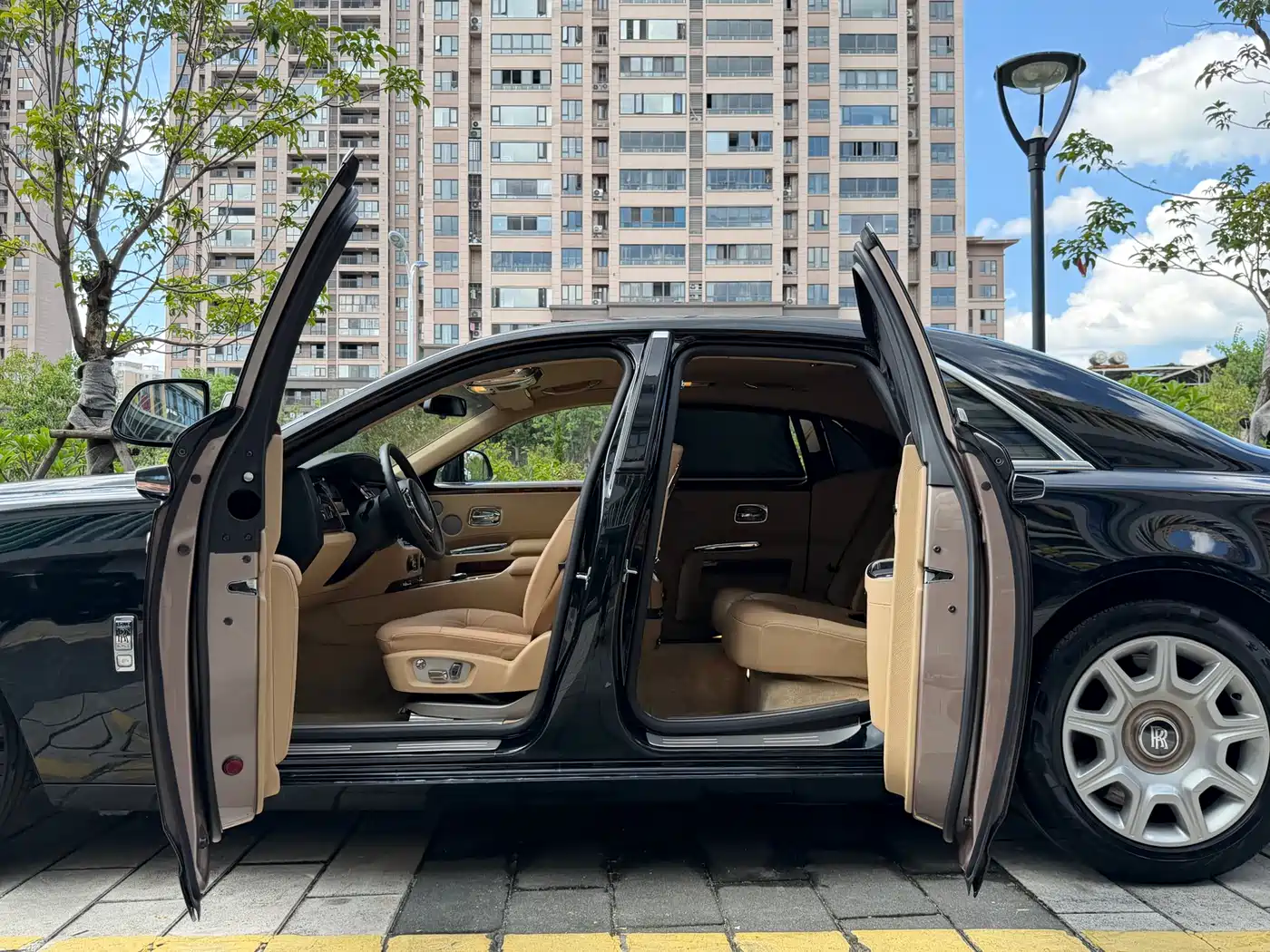 Photo 5 - Rolls-Royce Ghost
