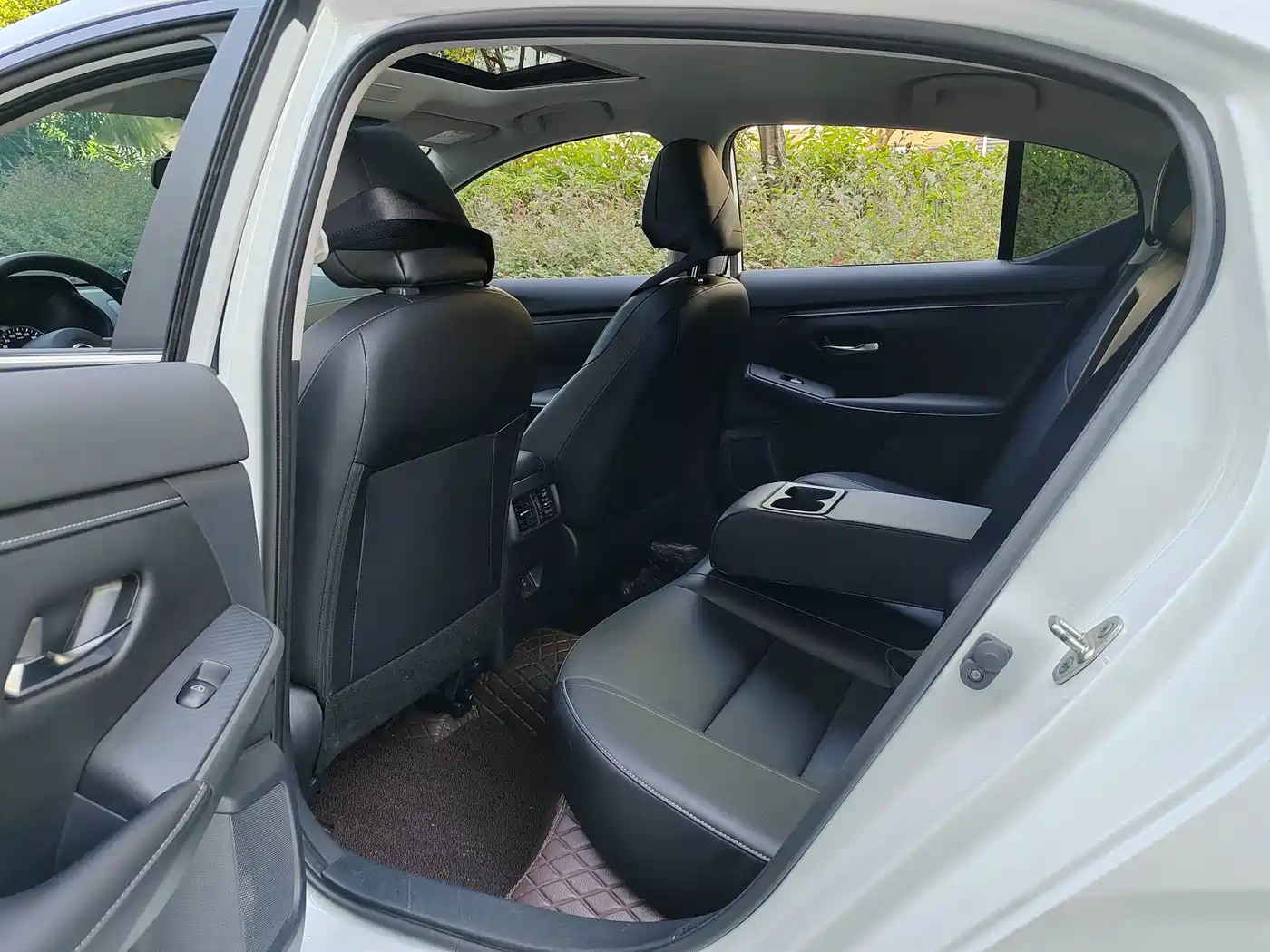 Nissan SYLPHY, миниатюра 10