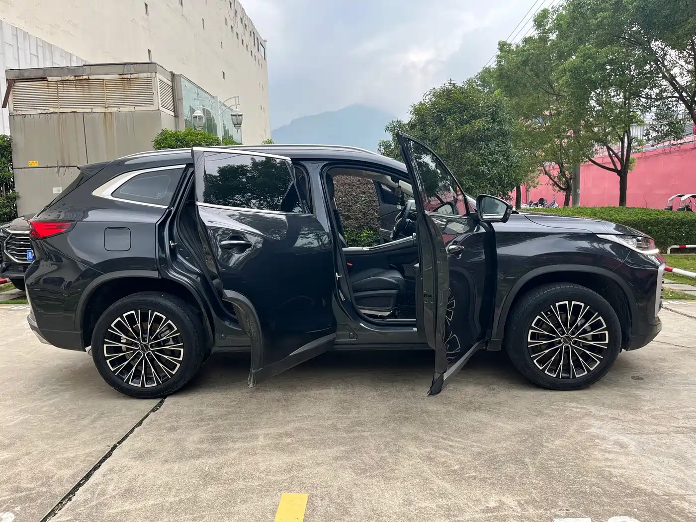 Exeed Lingyun 2025 2025 300T 2WD King Edition