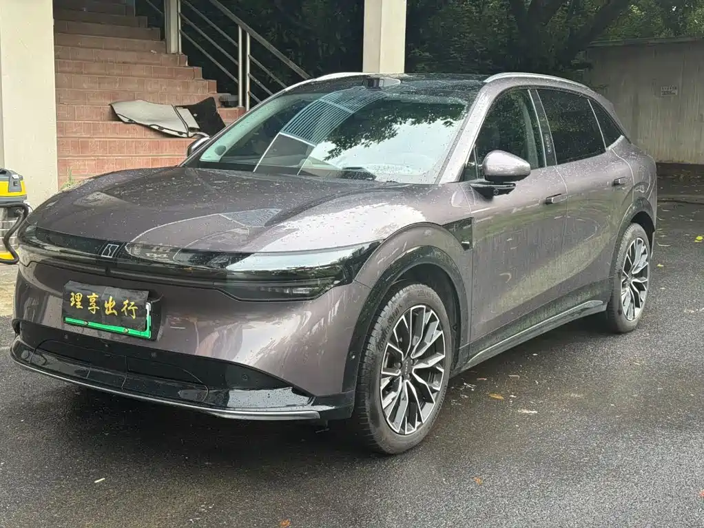 ZEEKR 7X 2025 2025 Model 75kWh RWD Smart Driving Edition