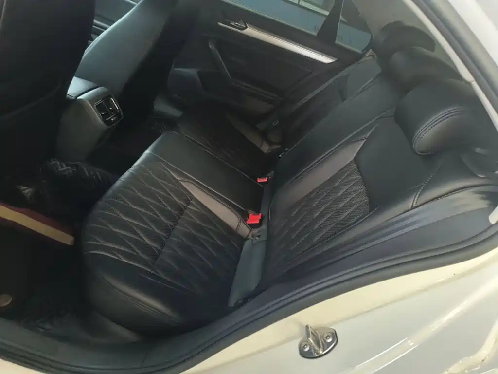 Volkswagen Lamando, миниатюра 17