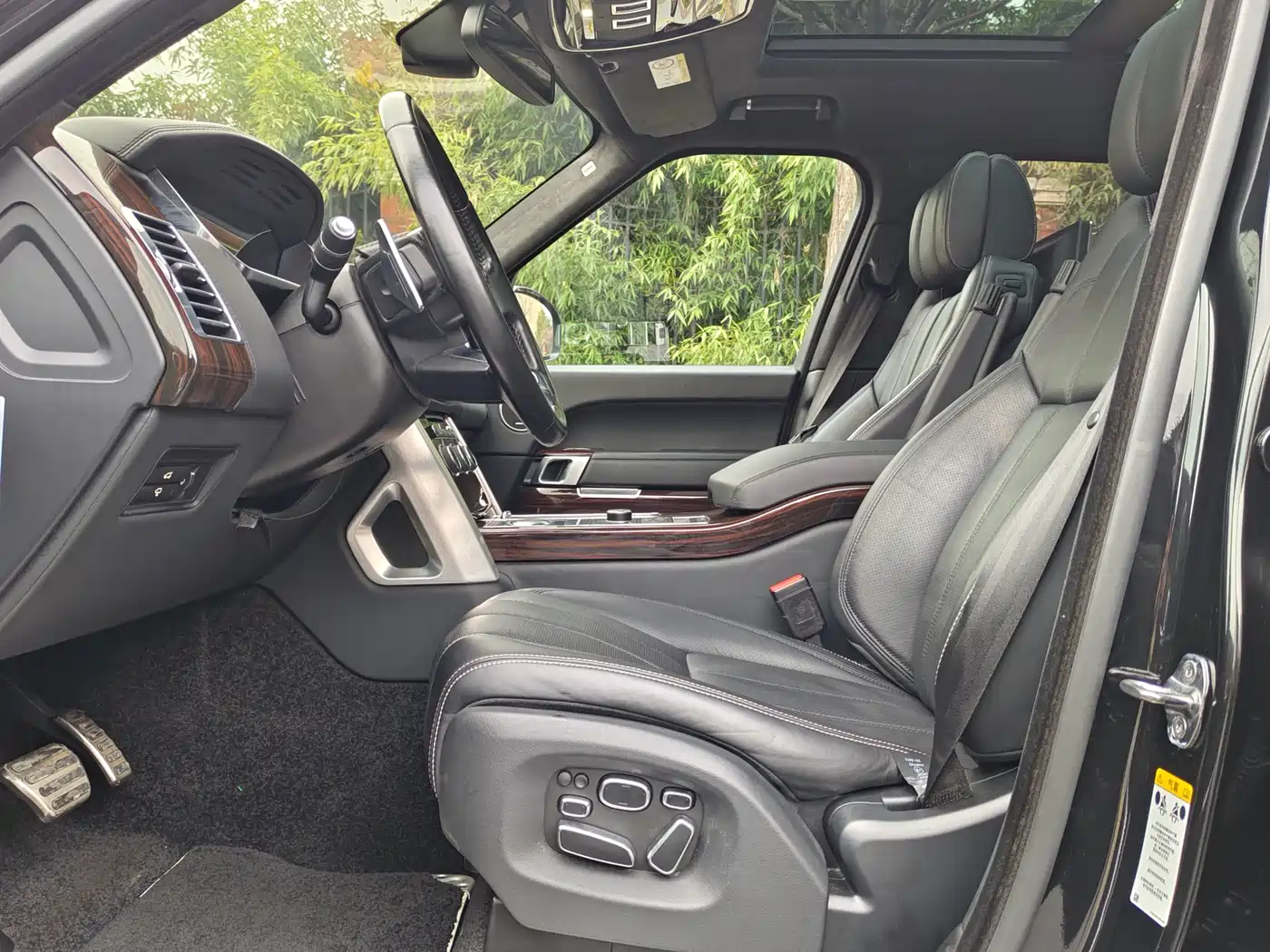 Land Rover Range Rover 2015 5.0 SC V8 AB Prestigious Genesis Extended Edition фото 24
