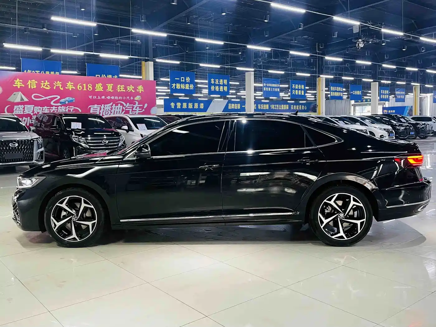 Фото 7 - Volkswagen Passat
