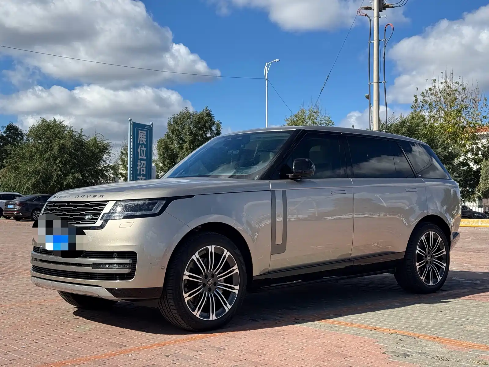 Фото 1 - Land Rover Range Rover