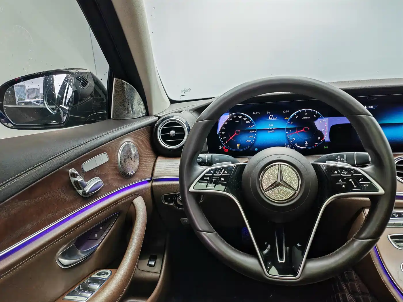 Mercedes-Benz E-Class 2023 E 260 L фото 9