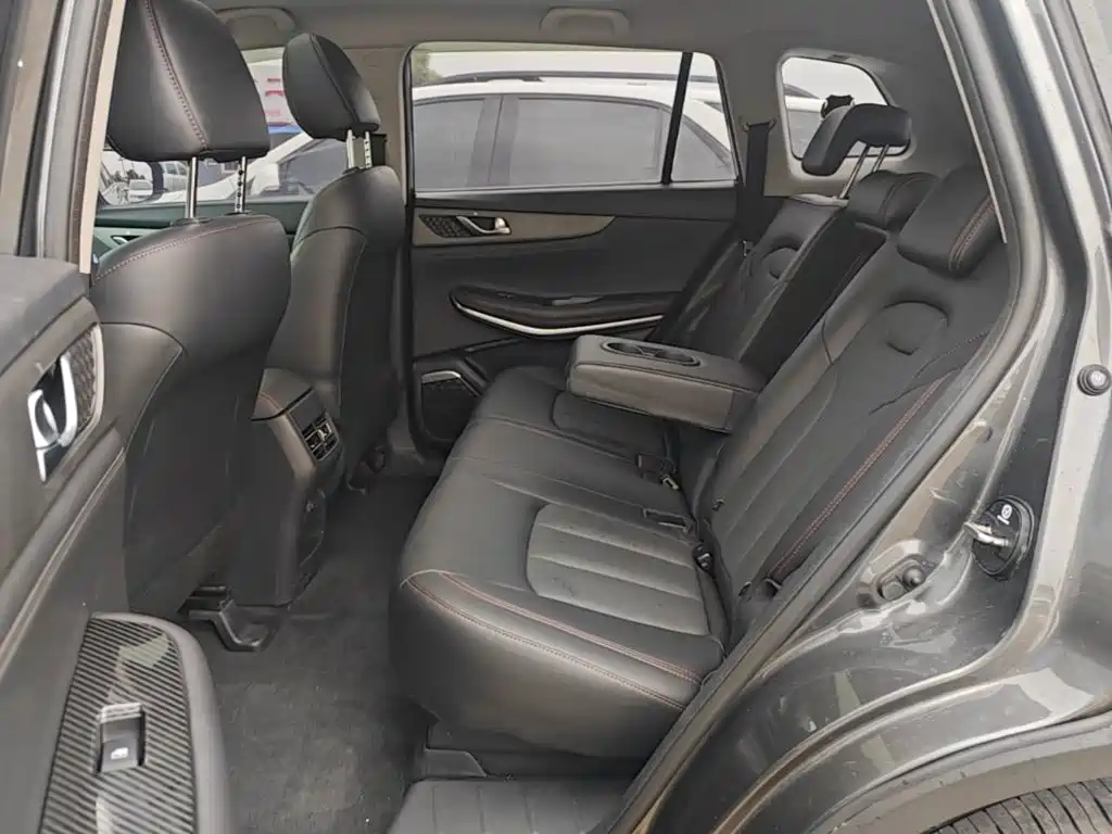 Photo 17 - Changan CS75