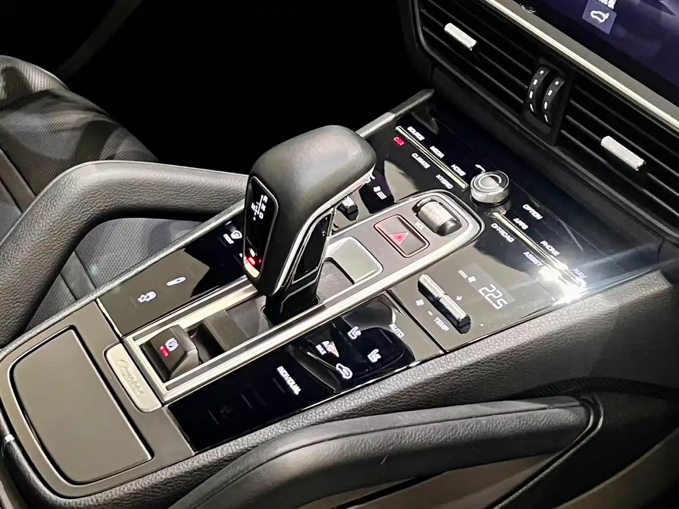 PORSCHE CAYENNE NEW ENERGY