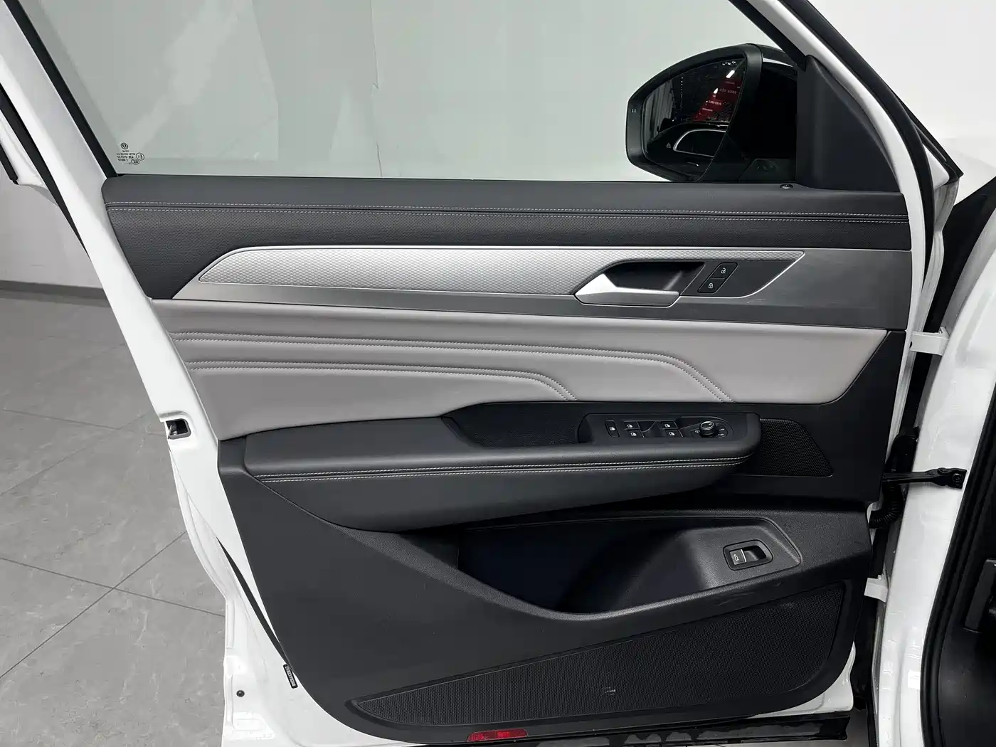 Volkswagen Talagon 2023 380TSI 4WD R-Line Touring Edition фото 13