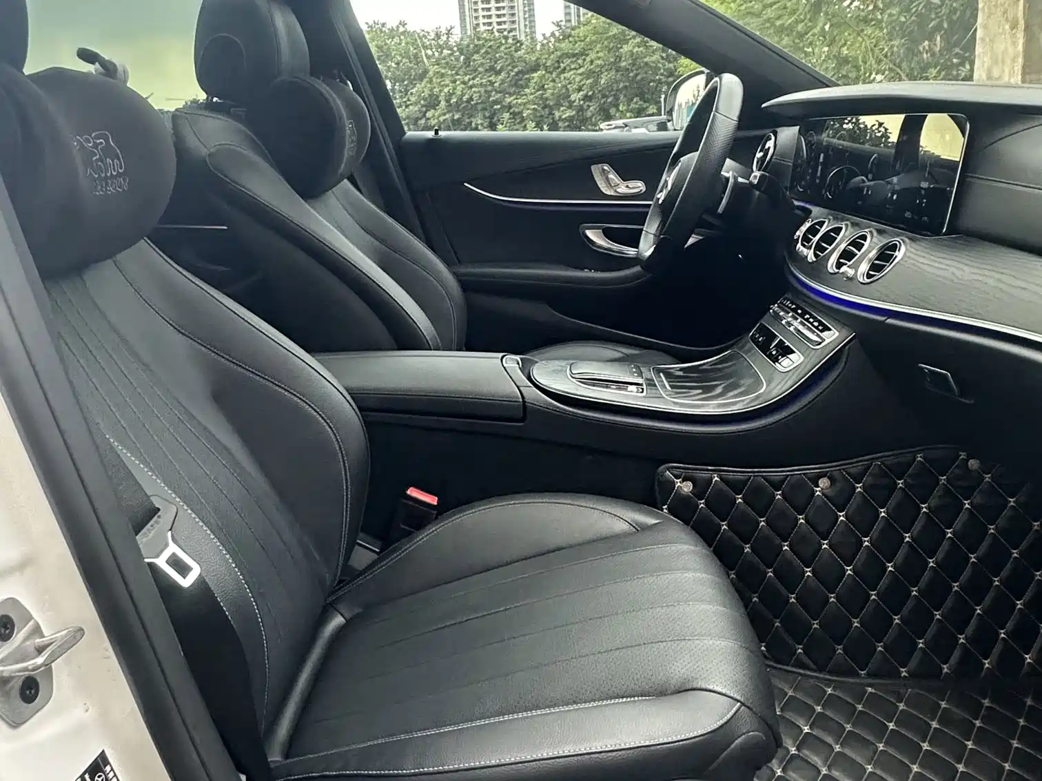 Фото 20 - Mercedes-Benz E-Class (Import)