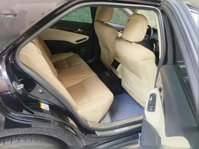 Toyota Crown 2015 2.0T Fashion — фото 5