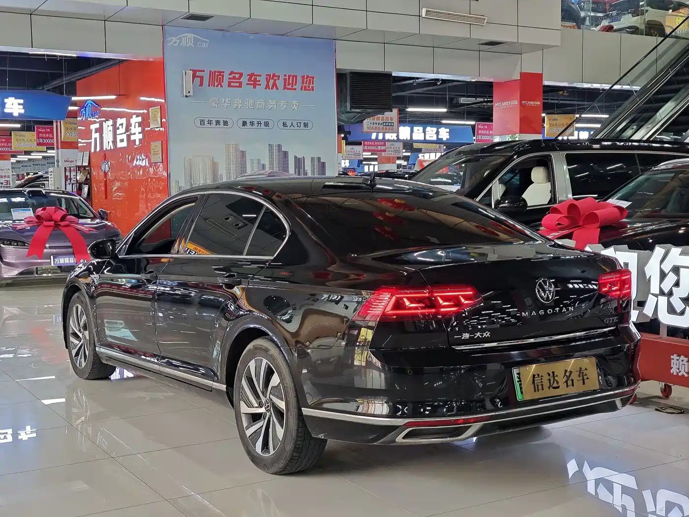 VOLKSWAGEN MAGOTAN GTE PLUG IN HYBRID