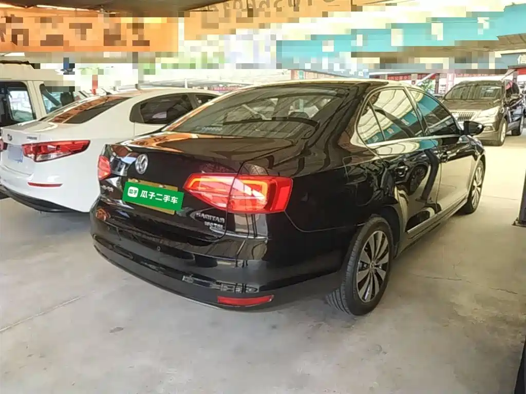 Volkswagen Sagitar 2017 180TSI Auto Exclusive Edition фото 7