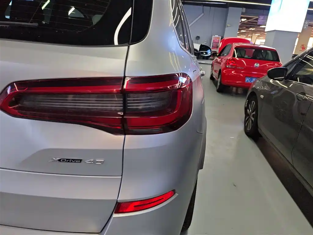 BMW X5 (Import) 2019 xDrive40i M Sport Package фото 8