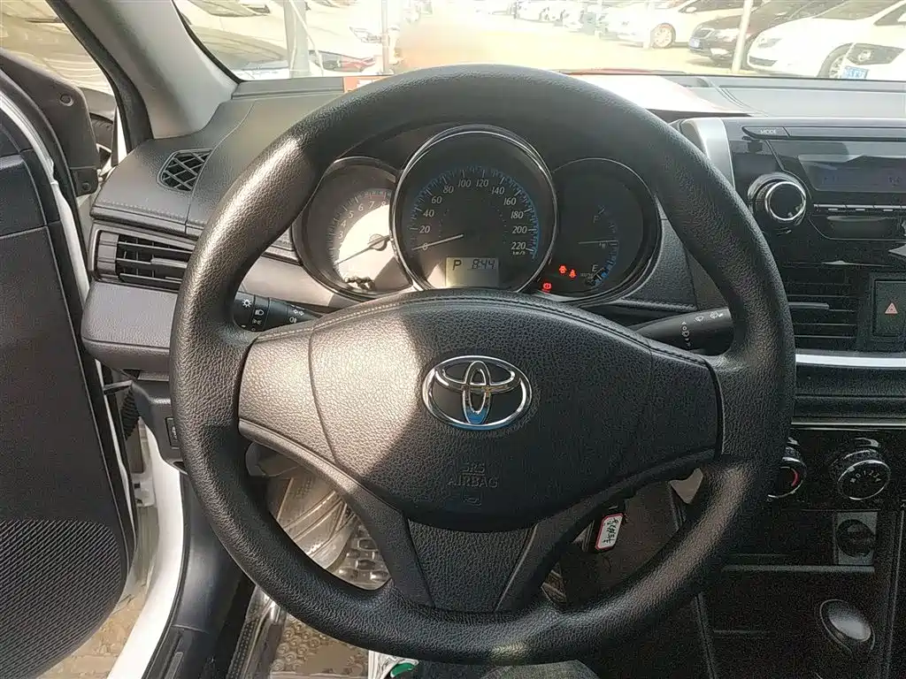Toyota YARiS L Zhi Xiang 2017 1.5E CVT Charming Edition фото 11