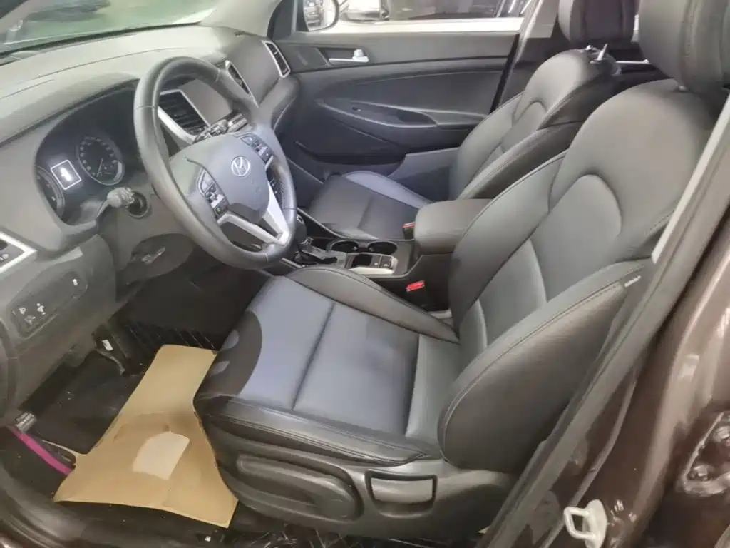 صورة 15 - Hyundai Tucson