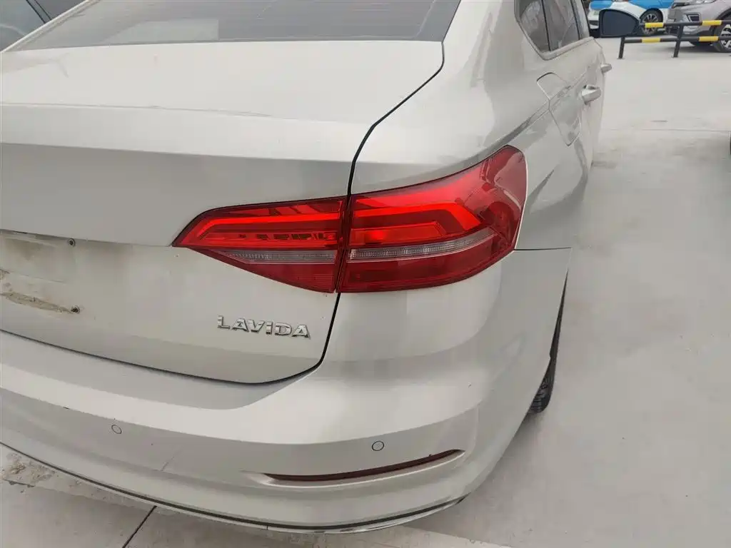 Volkswagen Lavida 2018 1.5L Automatic Comfort Version China V фото 24