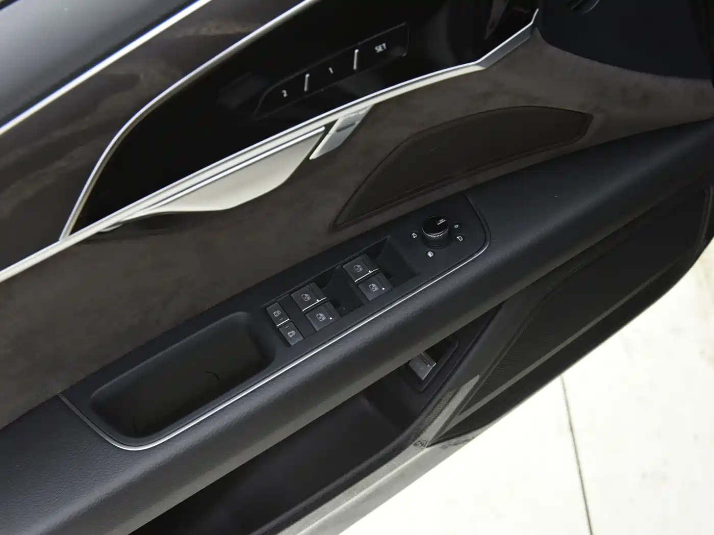 Audi A8 2021 A8L 50 TFSI quattro Comfort фото 12