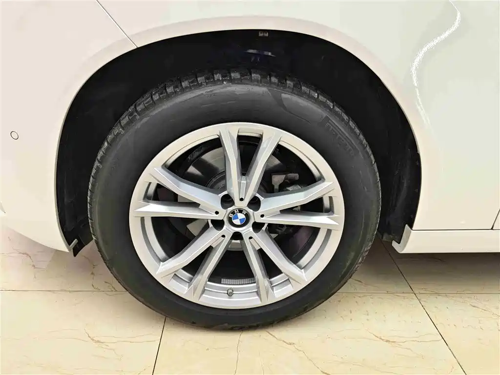 BMW X3 2025 xDrive25L Luxury Package фото 8