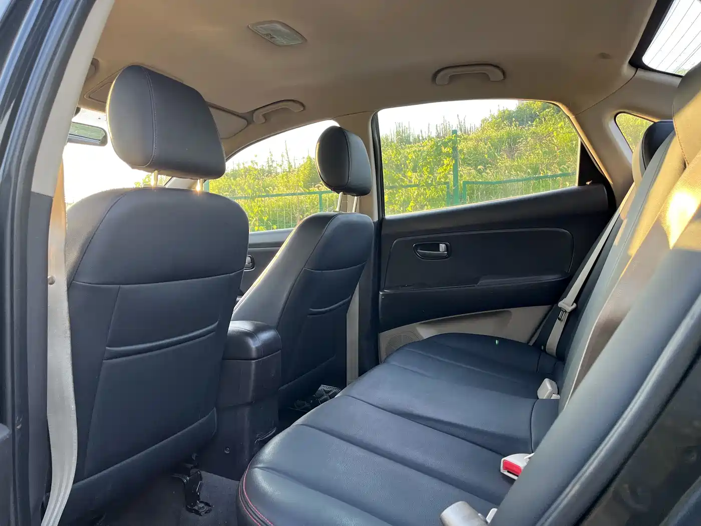 Hyundai Elantra 2011 1.6L Automatic Comfort фото 8