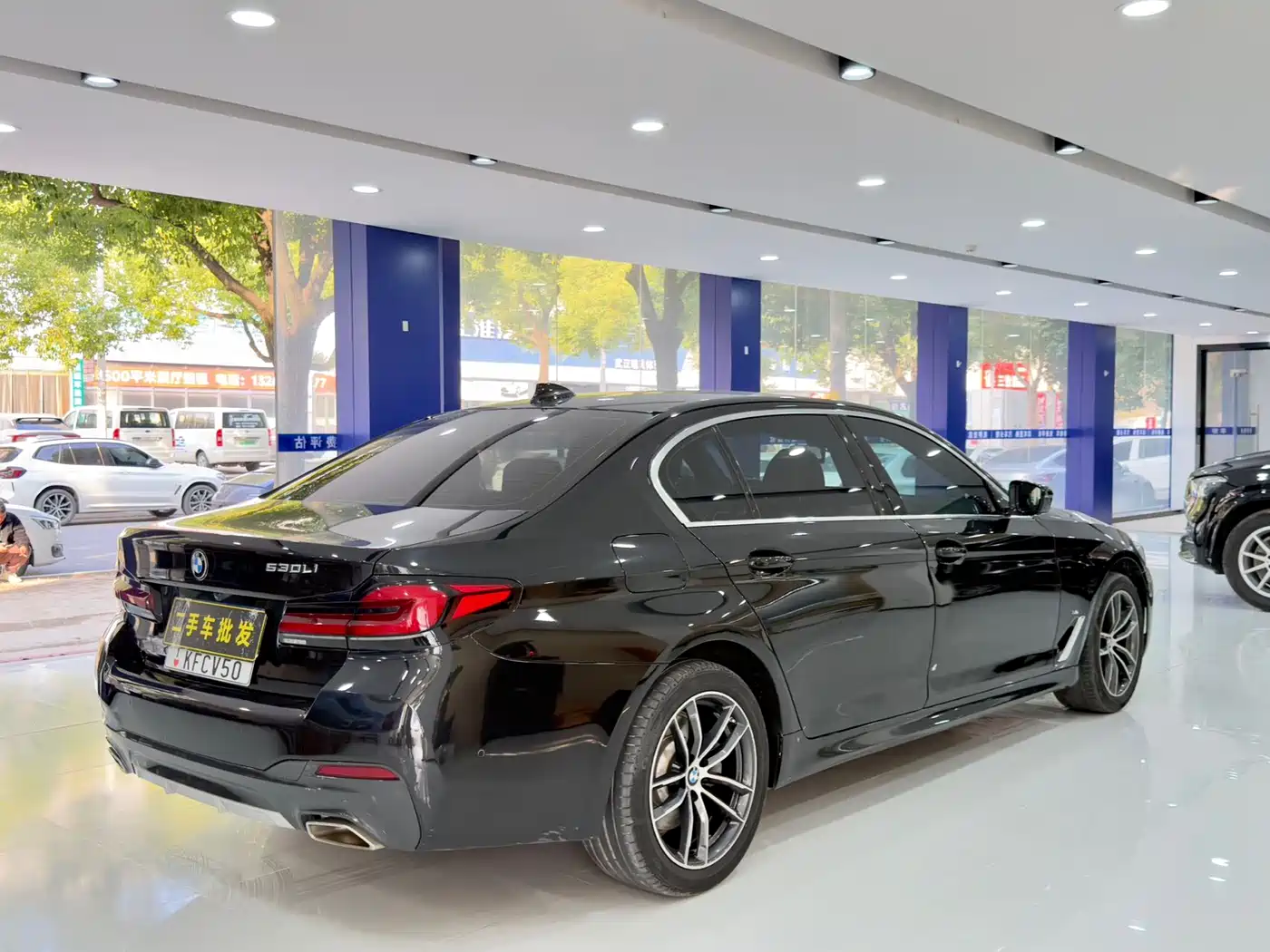 BMW 5 Series 2022 525Li M Sport Package фото 7