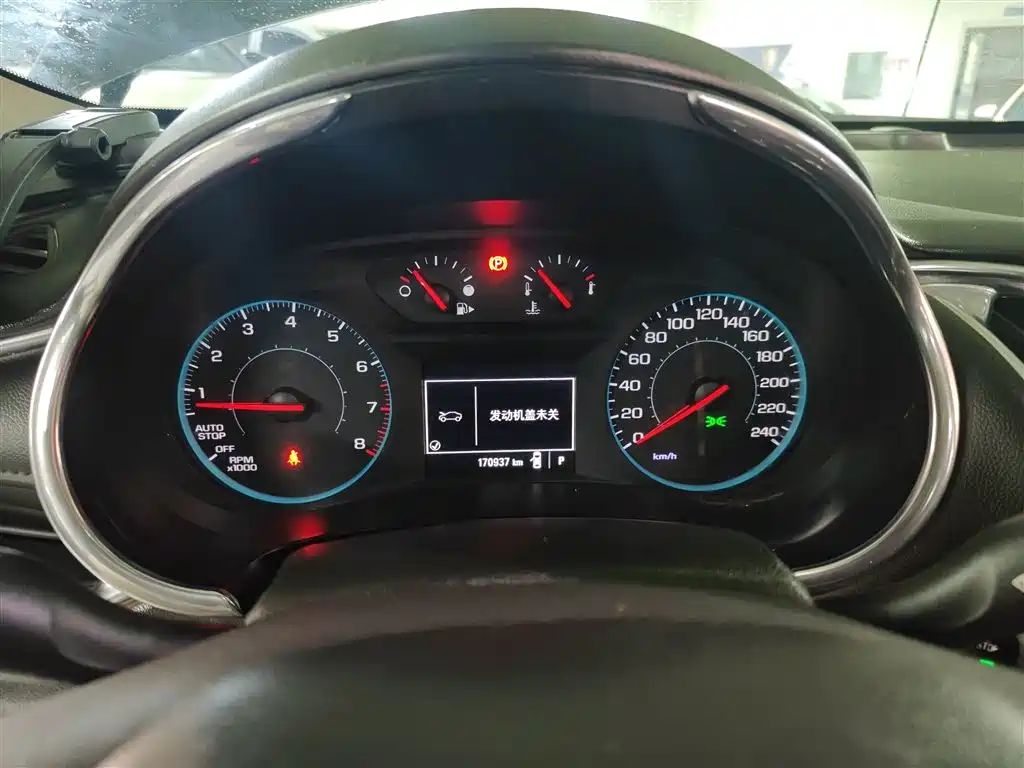 Chevrolet Malibu XL 2017 1.5T Auto Sport Edition фото 12