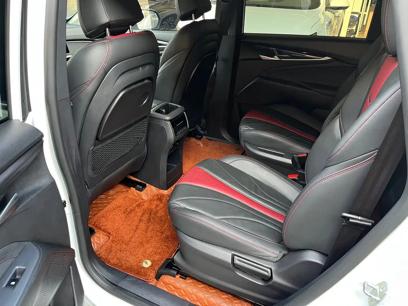 SAIC MAXUS CHASE G50