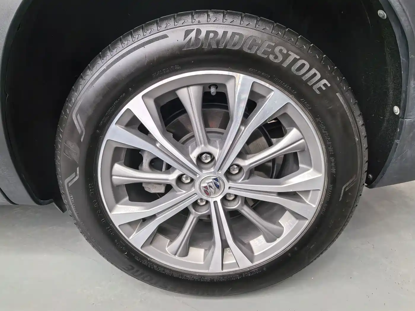 Buick Envision Plus 2023 2022 Enclave Plus 652T 5-Seater Luxury
