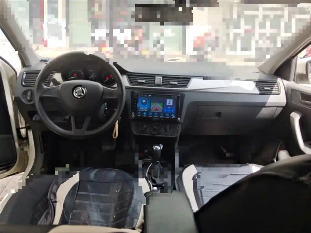 Škoda Rapid 2020 1.5L Auto Standard фото 13