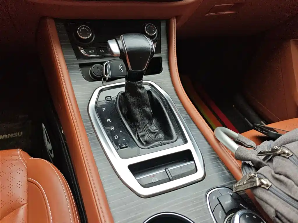 BAIC Huansu S7 2018 2018 1.5T Auto Premium Model